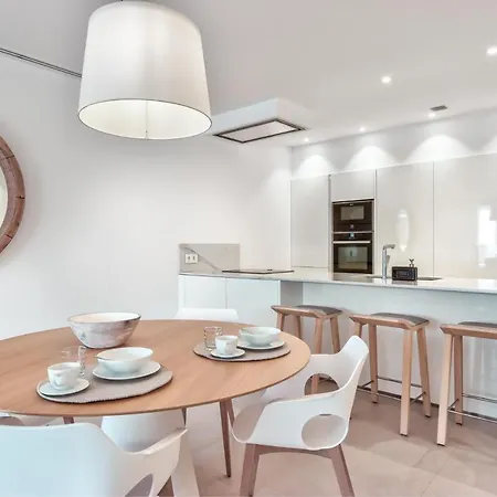 Infinity 0-2 Luxe Partial Sea View 2b Semesterbostad *